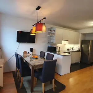 Apartament Wiener Maisonette Mit Terrasse, Wiedeń