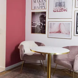 Apartment Hideaways - Nikolai Homes, Wien